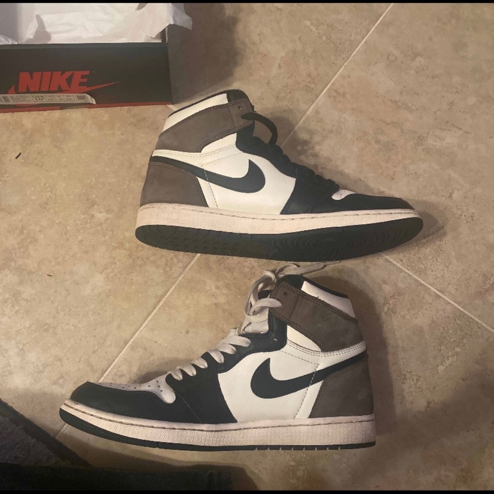 Air Jordan 1 retro high dark mocha